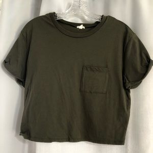 Garage pocket t-shirt